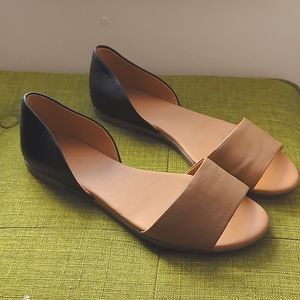 JCrew Leather Ballet Flats, Open Toe Shoe, never worn black tan spring sandal